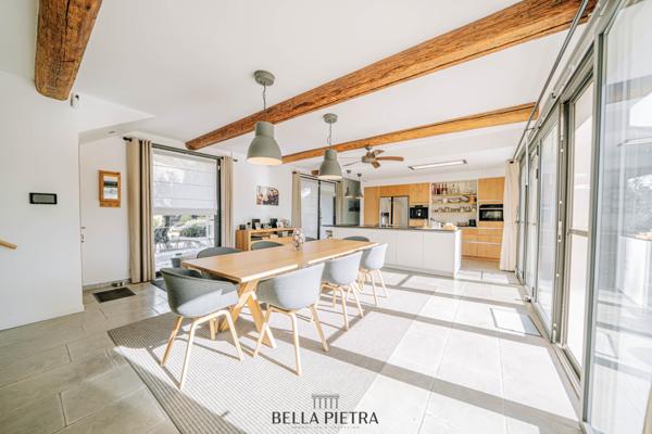 Castries (34160) Ancien moulin à eau du XIXe siècle de 360 m2 – Domaine rénové avec gîtes classés – 1,1 ha – Proche Montpellie