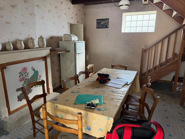 17190 - " Ancienne ferme" - Ensemble Immobilier 10 pièce(s) 147 m2 - LILEAU -