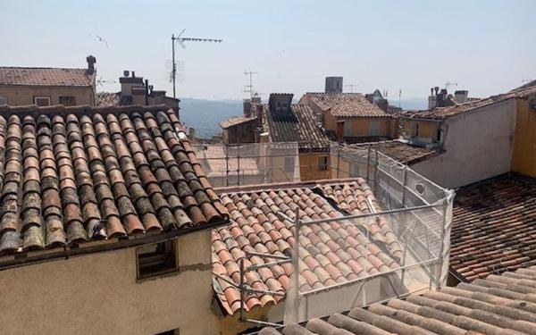 Appartement à louer    1 pièce • 25,45 m2 Grasse