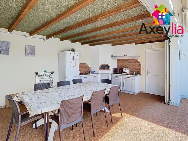 Roanne (42300) A VENDRE- ROANNE- MAISON D'ARCHITECTE SUR TERRAIN AVEC PISCINE