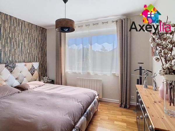 Roanne (42300) A VENDRE- ROANNE- MAISON D'ARCHITECTE SUR TERRAIN AVEC PISCINE