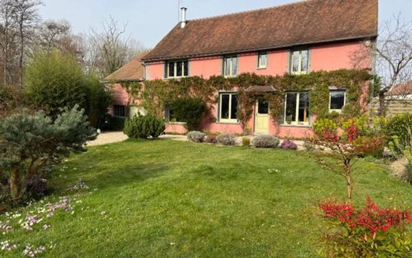 Maison à vendre    5 pièces • 207 m2 Champs-sur-Yonne