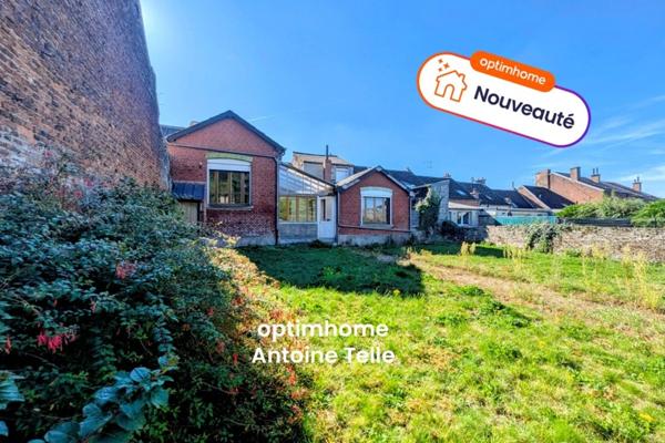 Le Cateau - Maison de ville avec jardin clos - Du cachet à moderniser !