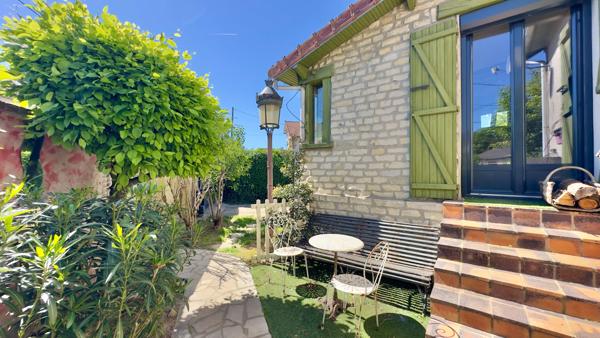 QUARTIER PLATEAU, SECTEUR CALME ET BEAUX VOLUMES