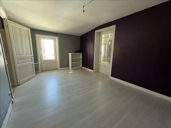 Maison à vendre |  Mesnac |  3 pièces | 75 m²