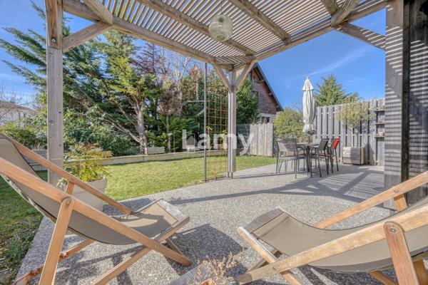 Maison jumelée à 300 mètres du lac