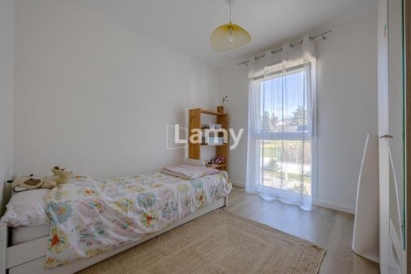 Maison jumelée à 300 mètres du lac