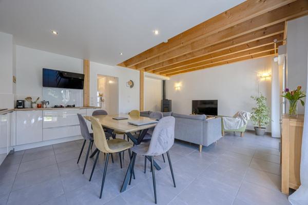 Maison jumelée à 300 mètres du lac