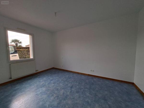 Maison à vendre à Mauléon dans les Deux-Sèvres (79700), ref : AGM 81*