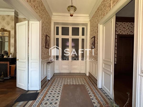 Exceptionnelle maison bourgeoise-385 m² habitables