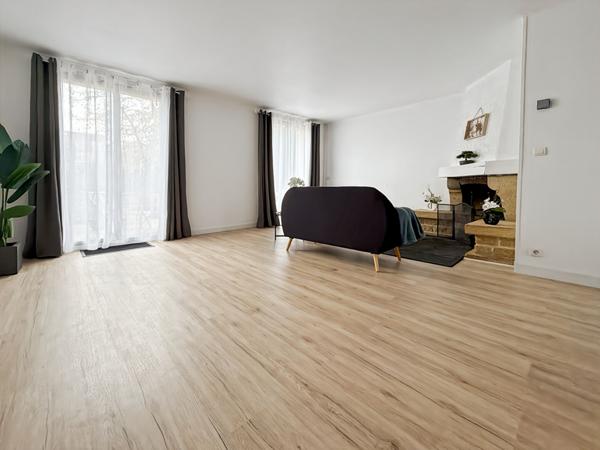 Maison individuelle Jouy Le Moutier 5 pièce(s) 3 chambres