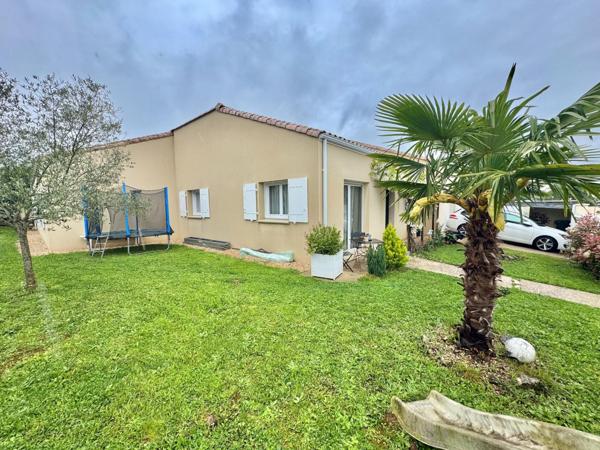 BEAU PAVILLON DE 5 CHAMBRES AVEC PISCINE A NIORT !