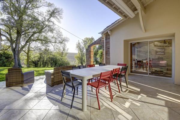 Vente Maison de luxe L'Isle-Jourdain 7 Pièces 296 m²