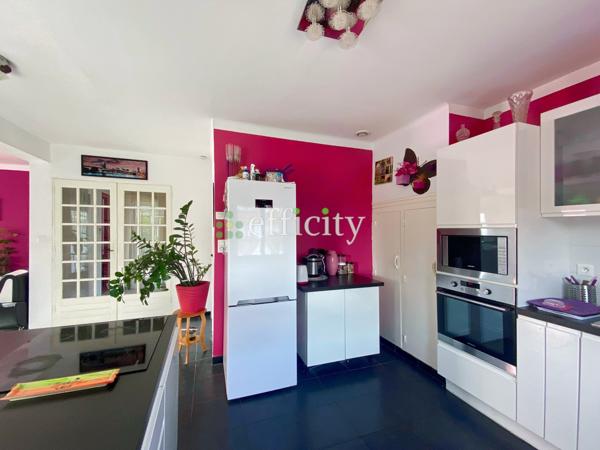 Maison 6 pièces - 110 m² Exclusivité efficity