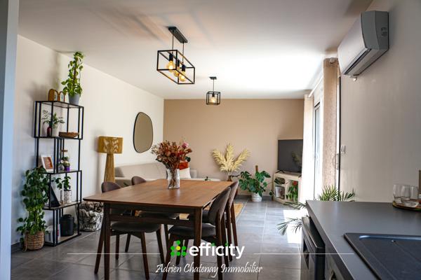 Maison
         3 pièces
        - 69 m² 271 700 € *