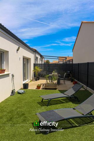Maison
         3 pièces
        - 69 m² 271 700 € *