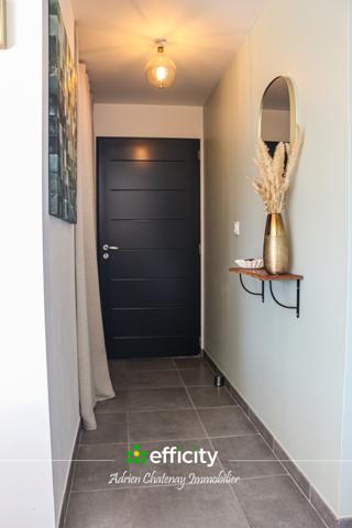 Maison
         3 pièces
        - 69 m² 271 700 € *
