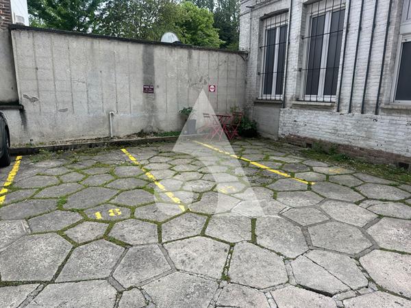 Parking / box