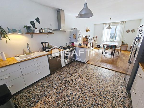 Beaucoup de cachet pour cette maison  bourgeoise rénovée