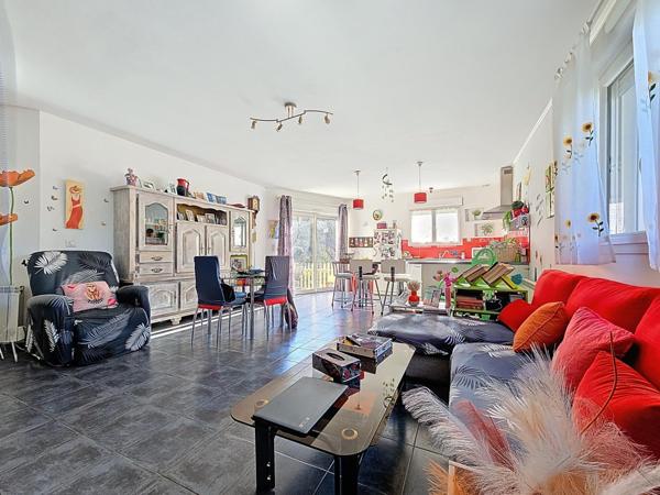 Villa de plain-pied en pleine nature – Sur les extérieurs de Bédarieux