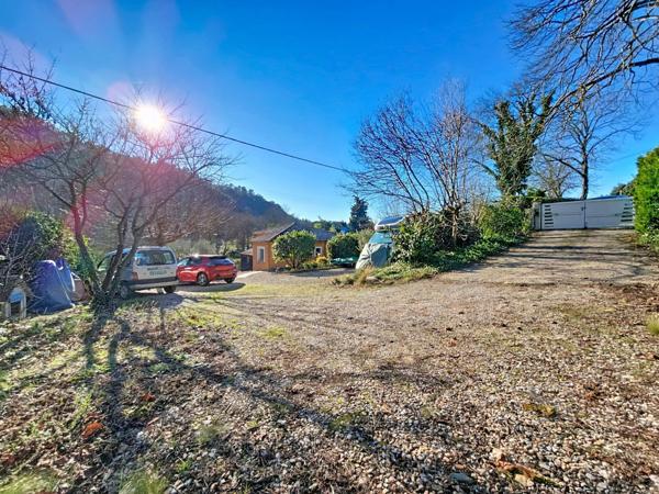 Villa de plain-pied en pleine nature – Sur les extérieurs de Bédarieux