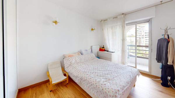 Appartement Paris 3 pièces  66 m2 et 2 balcons de  16 m²