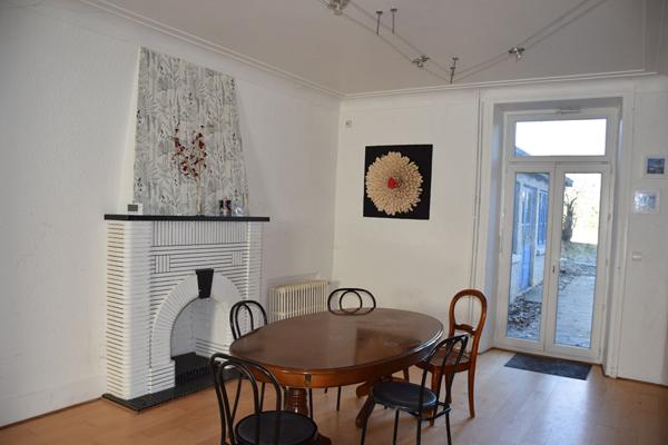 EXCLUSIVITE SOUS COMPROMIS Maison de ville centre Yssingeaux / 7 chambres terrain plus garage