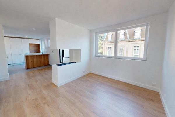 Appartement d’exception en dernier etage  – Hyper-centre de Mulhouse – Quartier bourgeois