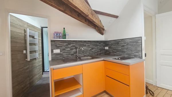 APPARTEMENT F3 ATYPIQUE