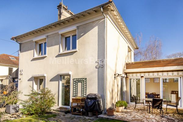  Charmante maison avec jardin, 5 chambres, au calme en plein coeur de Meudon Bellevue