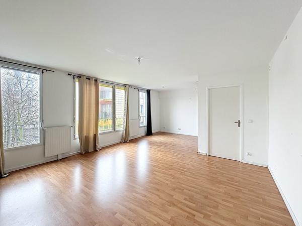 Appartement à EVRY (91000)