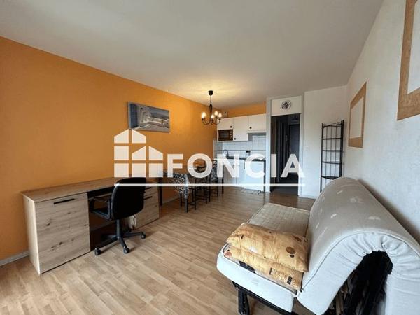 Location Studio meublé 25.92 m² - 45 AVENUE DU LAZARET La Rochelle 17000