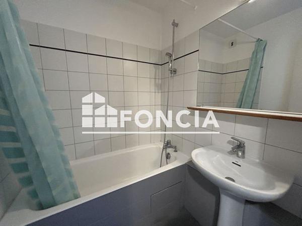 Location Studio meublé 25.92 m² - 45 AVENUE DU LAZARET La Rochelle 17000