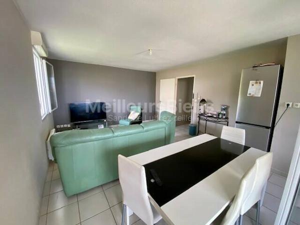 AUCH - Exclusivité - T3 sans travaux avec terrasse et 2 parkings