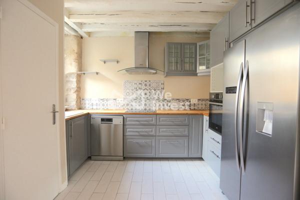 CHARMANTE MAISON MEULIERE EN COEUR DE VILLE