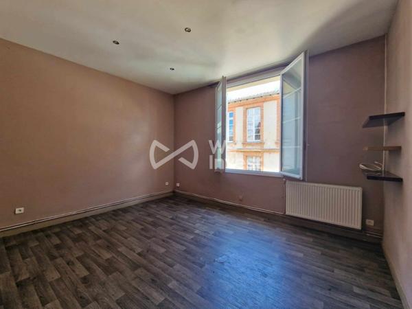 MAISON/ Immeuble de 270 m² au Total