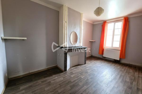 MAISON/ Immeuble de 270 m² au Total