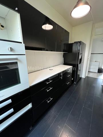 Villemomble Centre Ville au pied de la gare du Raincy 3 min RER...