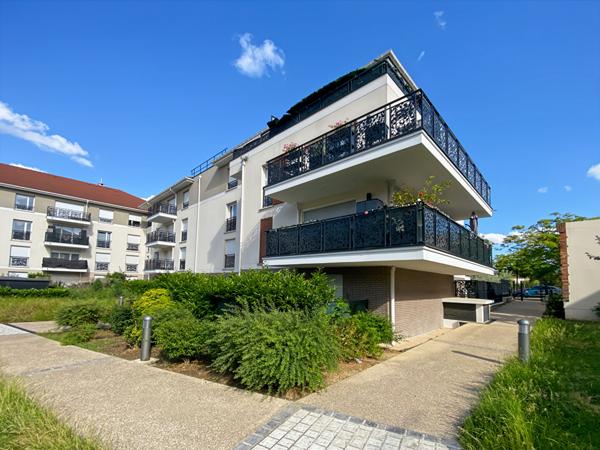 Appartement Jouy Le Moutier 3 pièce(s)