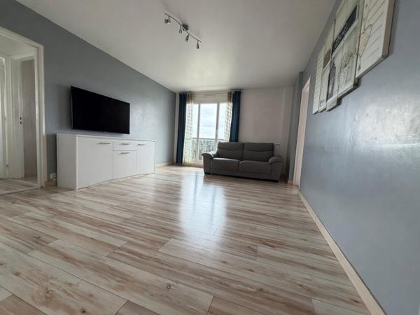 Appartement Vaujours 2 pièce(s) 55.8 m2