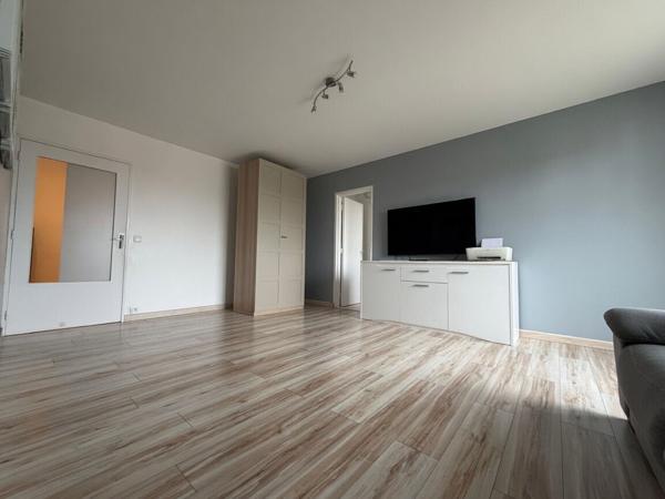 Appartement Vaujours 2 pièce(s) 55.8 m2