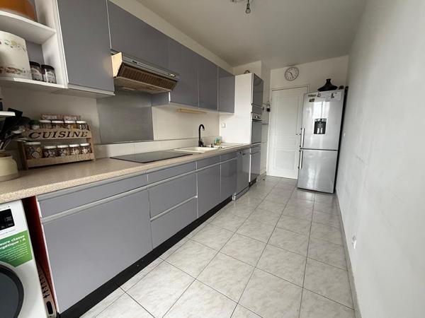 Appartement Vaujours 2 pièce(s) 55.8 m2