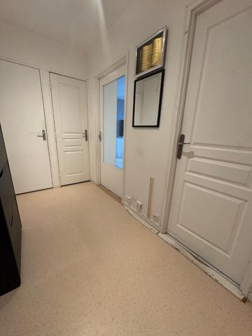 Appartement Vaujours 2 pièce(s) 55.8 m2