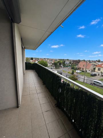 Appartement Vaujours 2 pièce(s) 55.8 m2