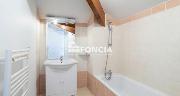 À vendre Appartement 2 pièces 49.6 m² - Collonges-sous-salève 74160