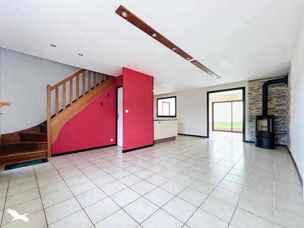 Maison 192 240 € Châteaulin 5 p 101 m² DPE C