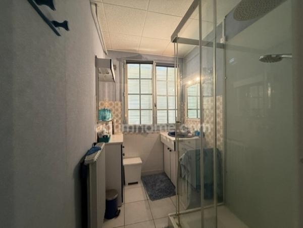 LIMOURS MAISON DANS UNE RESIDENCE TRANQUILLE 140 M² AVEC DEPENDANCE ET TERRAIN PLAT ET CLOS.PROCHE COMMODITES.