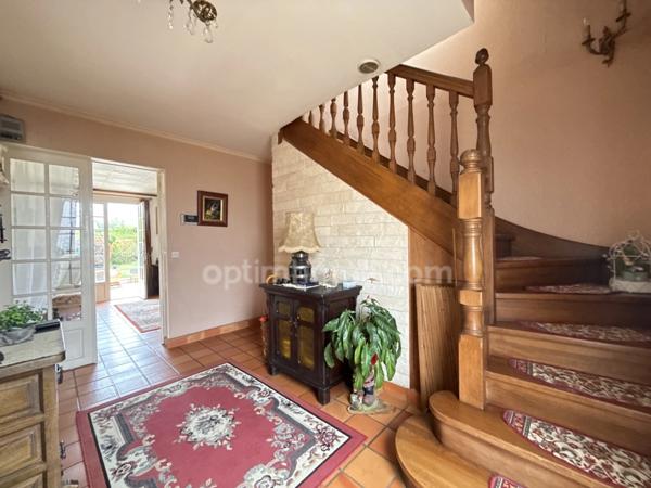LIMOURS MAISON DANS UNE RESIDENCE TRANQUILLE 140 M² AVEC DEPENDANCE ET TERRAIN PLAT ET CLOS.PROCHE COMMODITES.