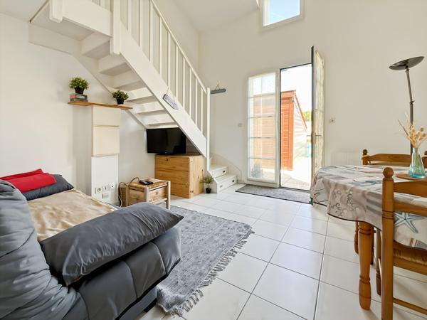 Charmant studio avec mezzanine dans résidence avec piscines chauffées !