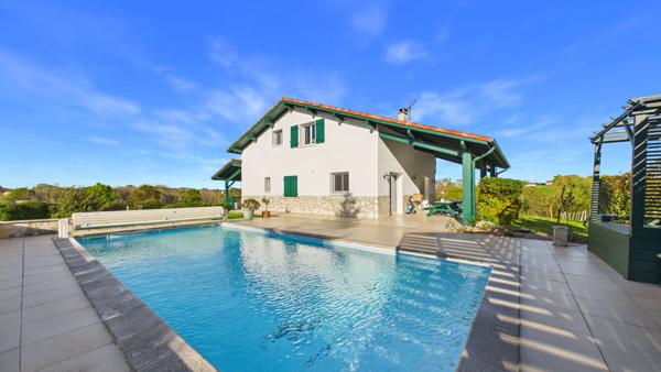 Briscous - Villa individuelle F5 avec piscine Briscous